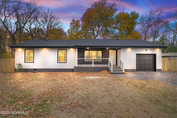 75 Ohio Avenue, Middletown, NJ 07748