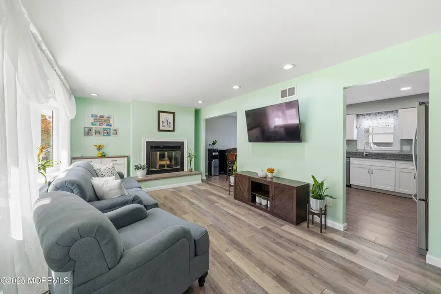 1408 Berkeley Avenue, Beachwood, NJ 08722 - Image #2