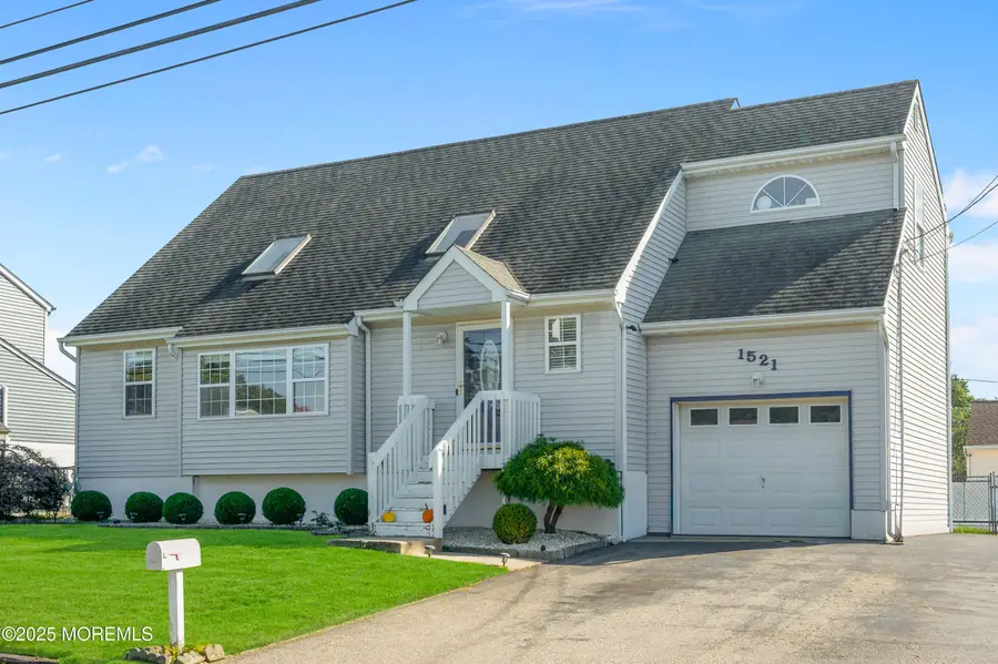 1521 Neptune Avenue, Beachwood, NJ 08722 - Image #3