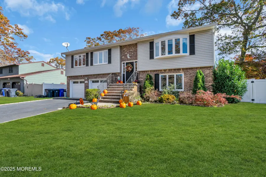 1123 Kenton Drive, Toms River, NJ 08753 - Image #2