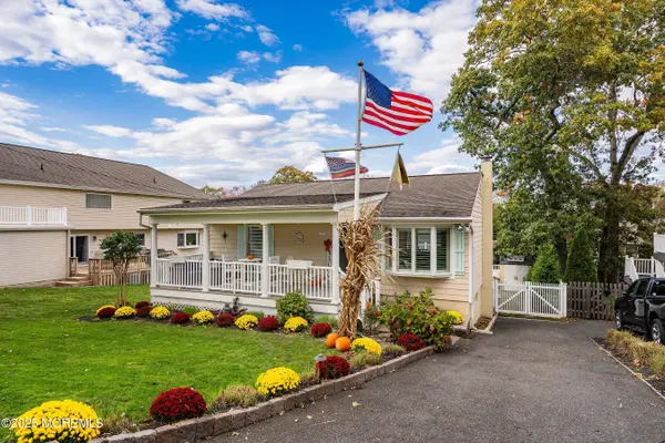 1210 Bayberry Road, Manasquan, NJ 08736