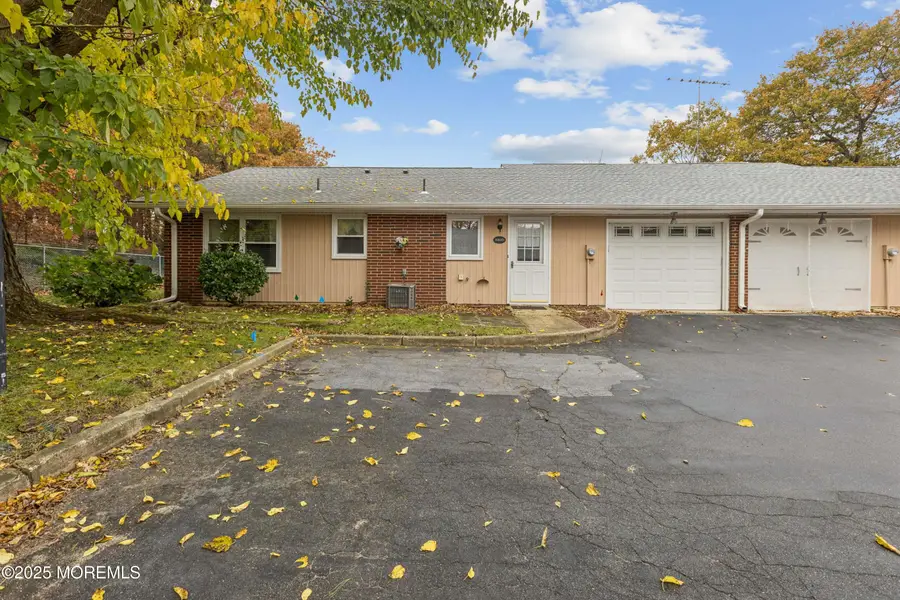 530 Portsmouth Drive #D, Lakewood, NJ 08701 - Image #2