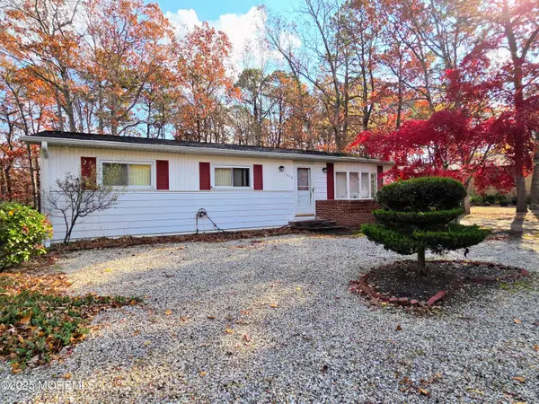 399 Lighthouse Drive, Manahawkin, NJ 08050