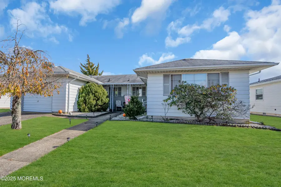 125 Liberta Drive, Toms River, NJ 08757 - Image #2