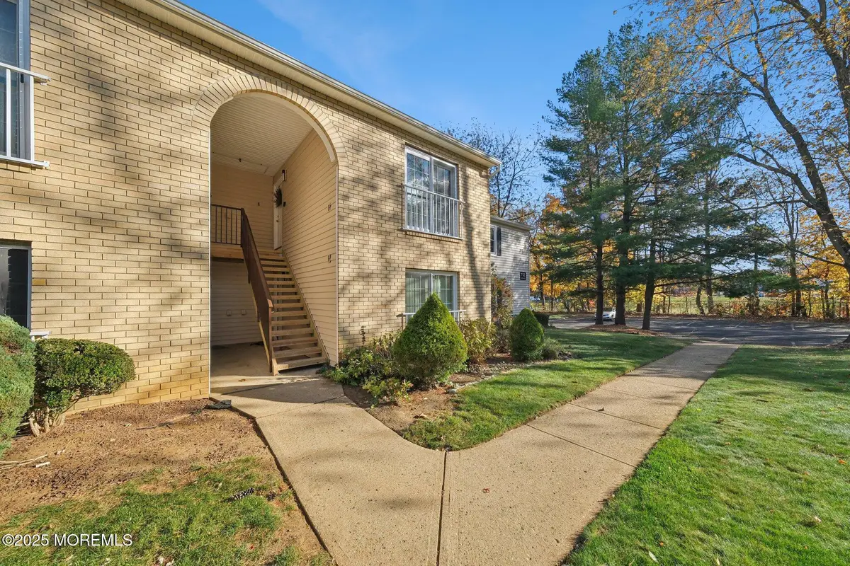 712 Zlotkin Circle #8, Freehold, NJ 07728 - Image #1