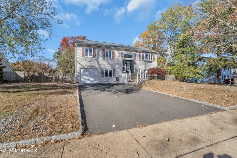 904 Tudor Drive, Toms River, NJ 08753 - Image #2