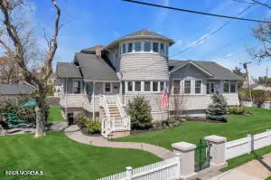 4 River Avenue, Monmouth Beach, NJ 07750