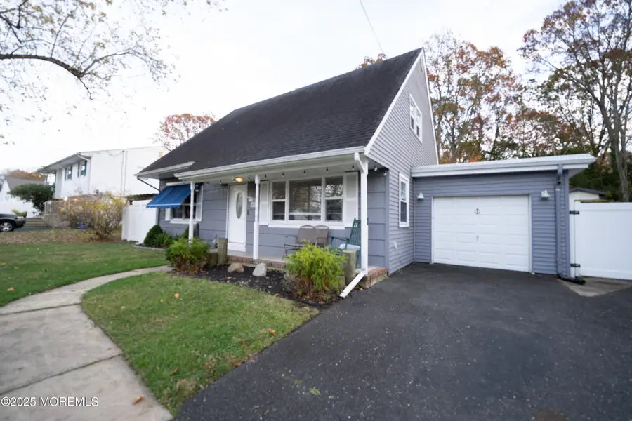 813 Raleigh Drive, Toms River, NJ 08753 - Image #2