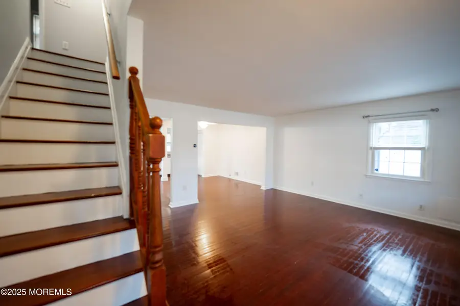 813 Raleigh Drive, Toms River, NJ 08753 - Image #3