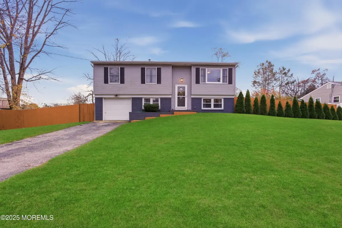 359 Colonial Drive, Toms River, NJ 08753 - Image #1