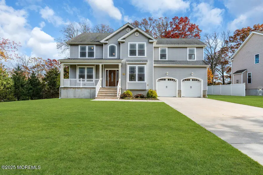 825 Ethan Court, Toms River, NJ 08753 - Image #2