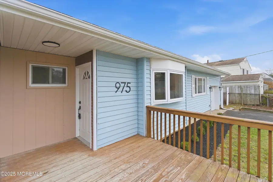 975 Hunt Drive, Toms River, NJ 08753 - Image #3