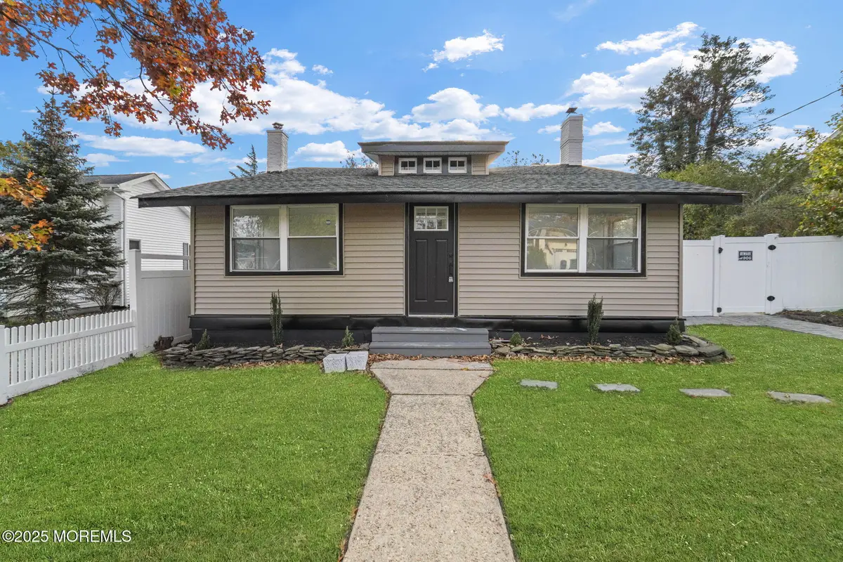 422 Forepeak Avenue, Beachwood, NJ 08722 - Image #1