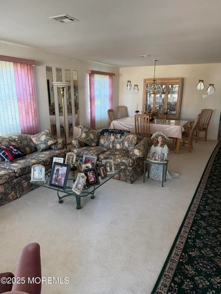 1 Dawn Way, Toms River, NJ 08757 - Image #3