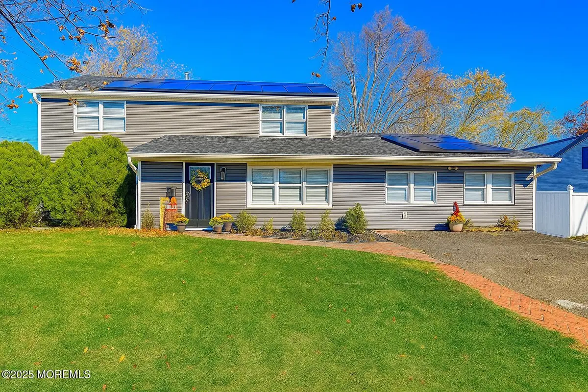 3 Avondale Lane, Aberdeen, NJ 07747 - Image #1