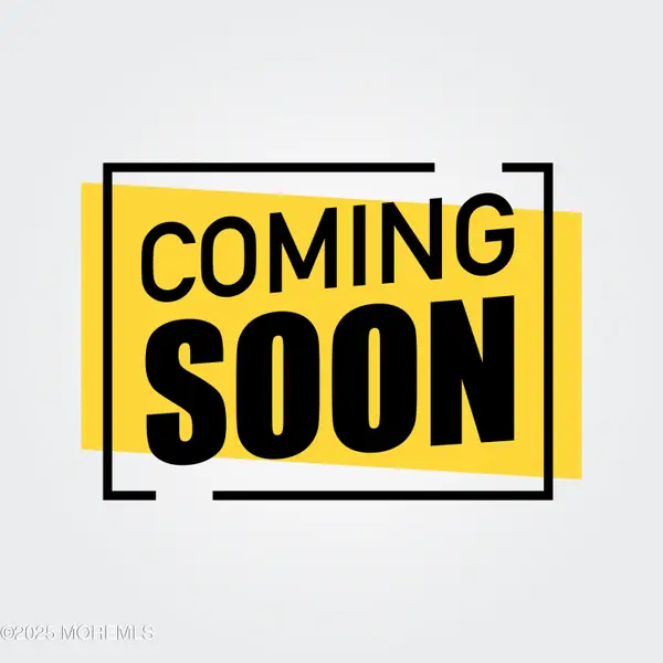 886 Green Valley Road, Jackson, NJ 08527