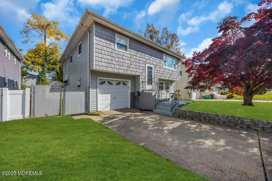 300 Beachwood Way, Cliffwood Beach, NJ 07735 - Image #2