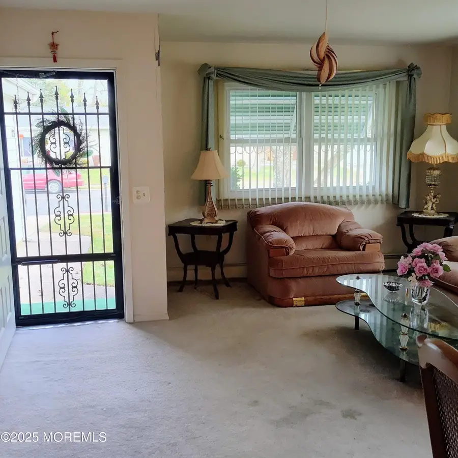 125 Rodhos Street, Toms River, NJ 08757 - Image #3