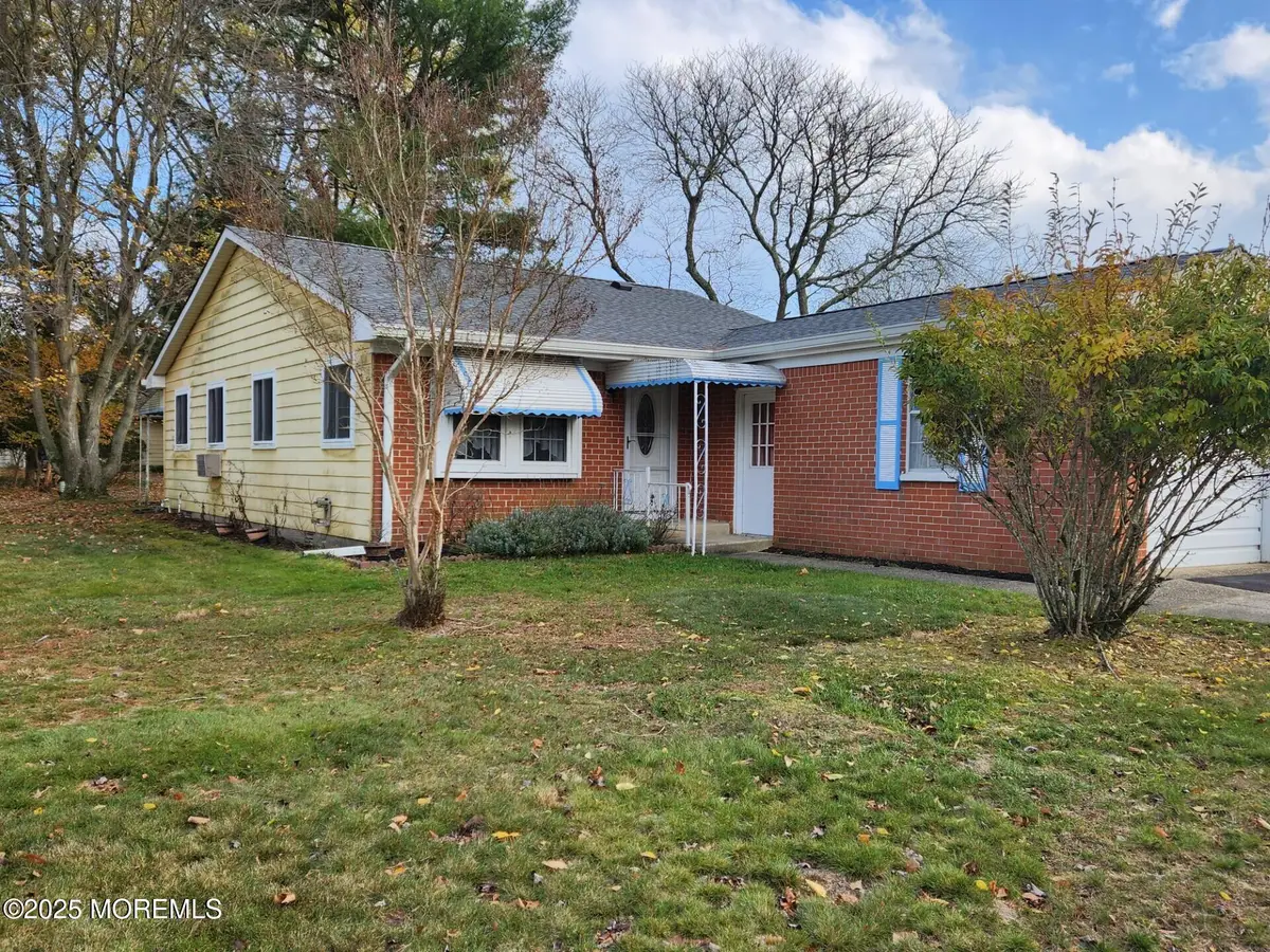 18 Hudson Parkway, Whiting, NJ 08759 - Image #1