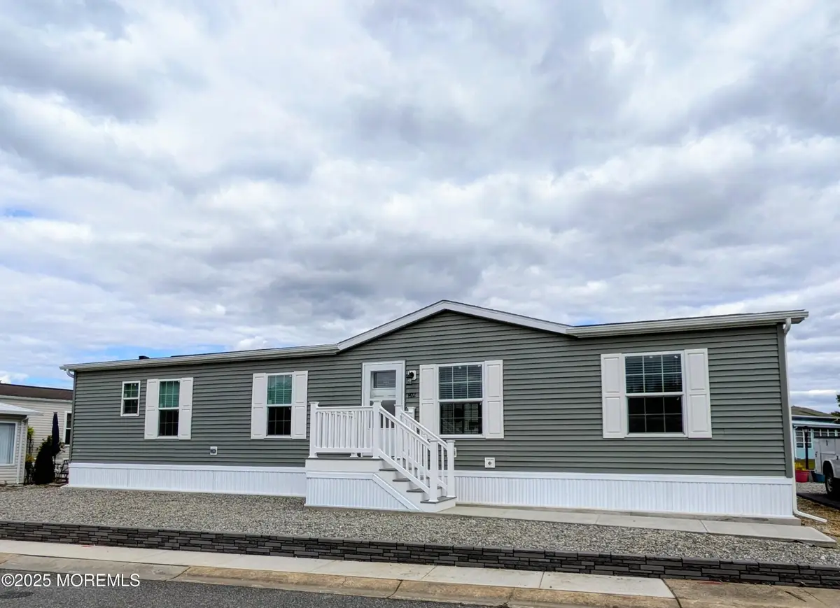 1422 Nature Way, Toms River, NJ 08755 - Image #1