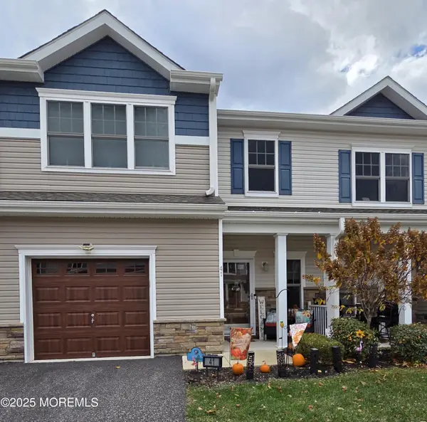 41 Rockingham Way, Manchester, NJ 08759