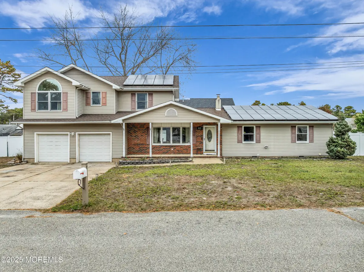809 Grinnell Avenue, Toms River, NJ 08757 - Image #1