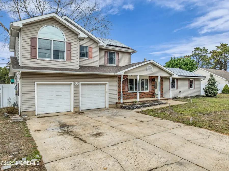 809 Grinnell Avenue, Toms River, NJ 08757 - Image #3