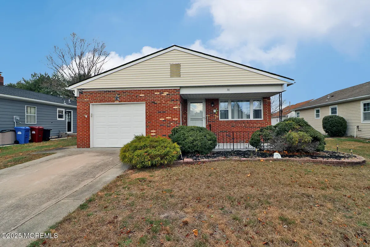 38 Woodstock Drive, Toms River, NJ 08757 - Image #1