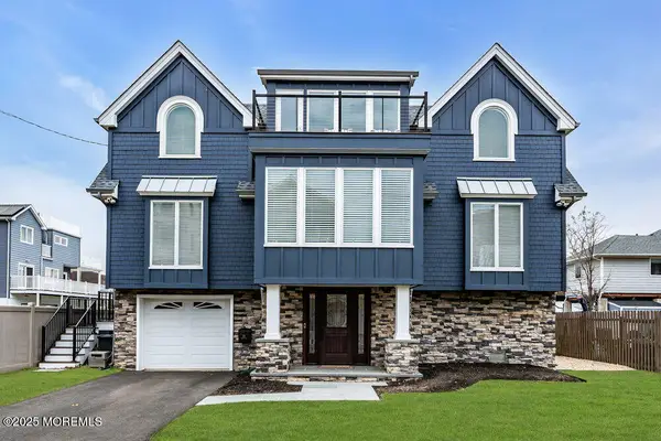 10 Waterwitch Avenue, Highlands, NJ 07732