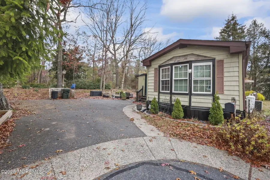 6 Taft Street, Howell, NJ 07731 - Image #2
