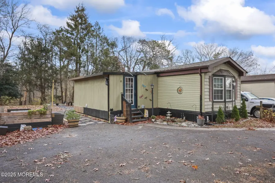 6 Taft Street, Howell, NJ 07731 - Image #3