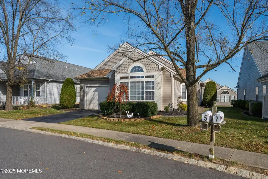 5 Geoffrey Court, Manchester Township, NJ 08759 - Image #2