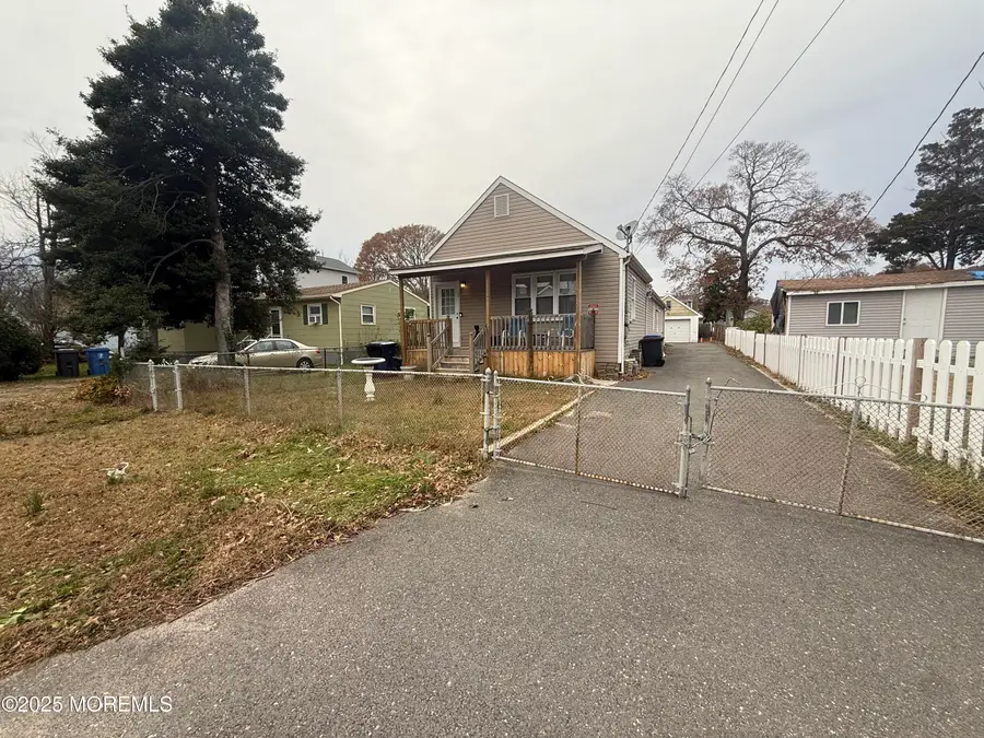 631 Mckinley Avenue, Toms River, NJ 08753 - Image #2