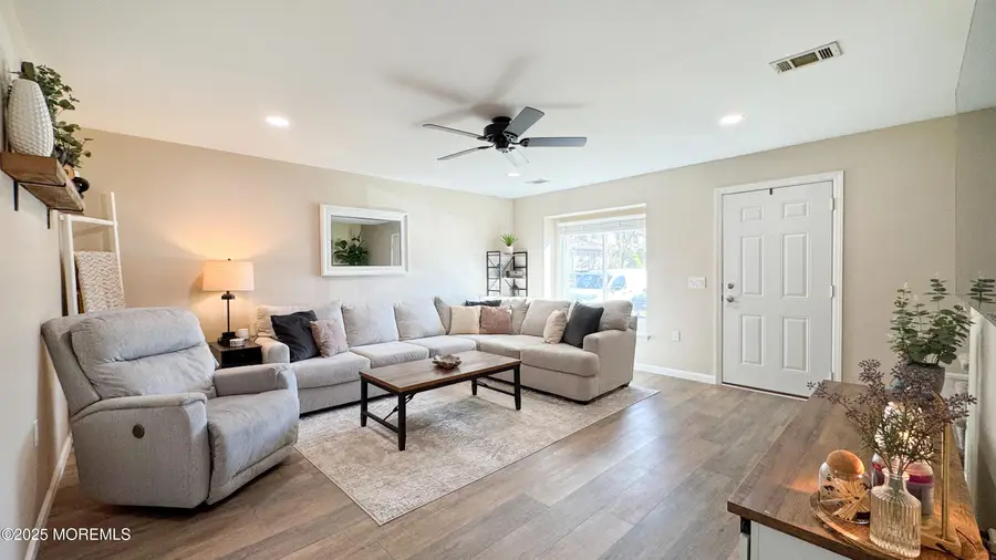 421 Sandra Place, Brick, NJ 08724 - Image #2