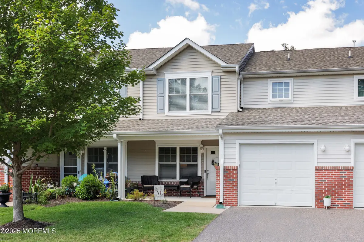 207 Harvest Way, Toms River, NJ 08755 - Image #1