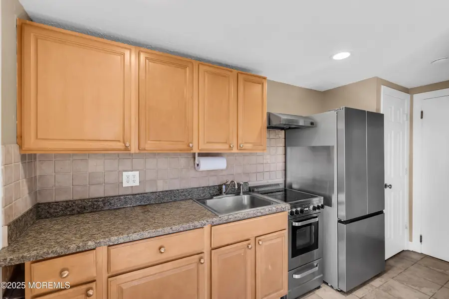 17 Leroy Place #2B, Red Bank, NJ 07701 - Image #2
