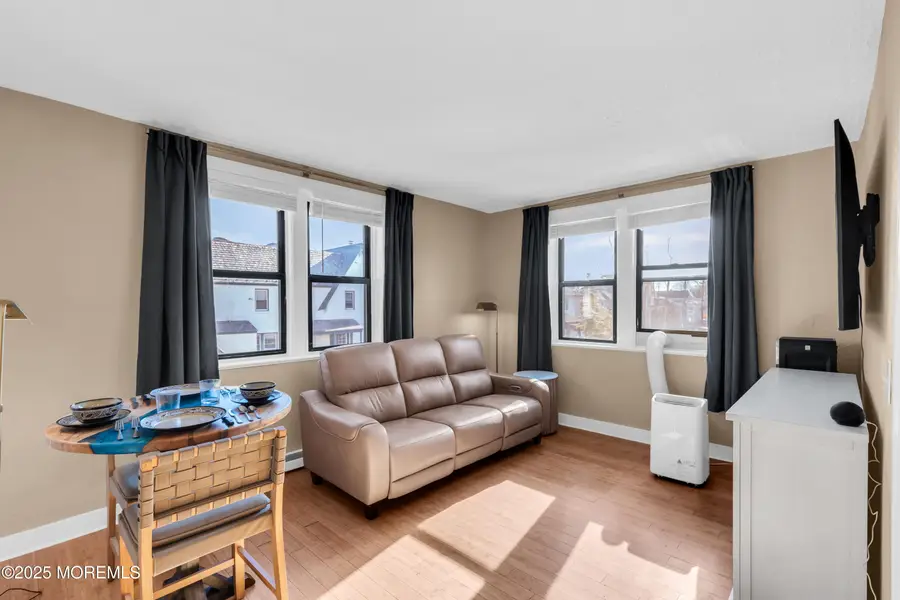 17 Leroy Place #2B, Red Bank, NJ 07701 - Image #3