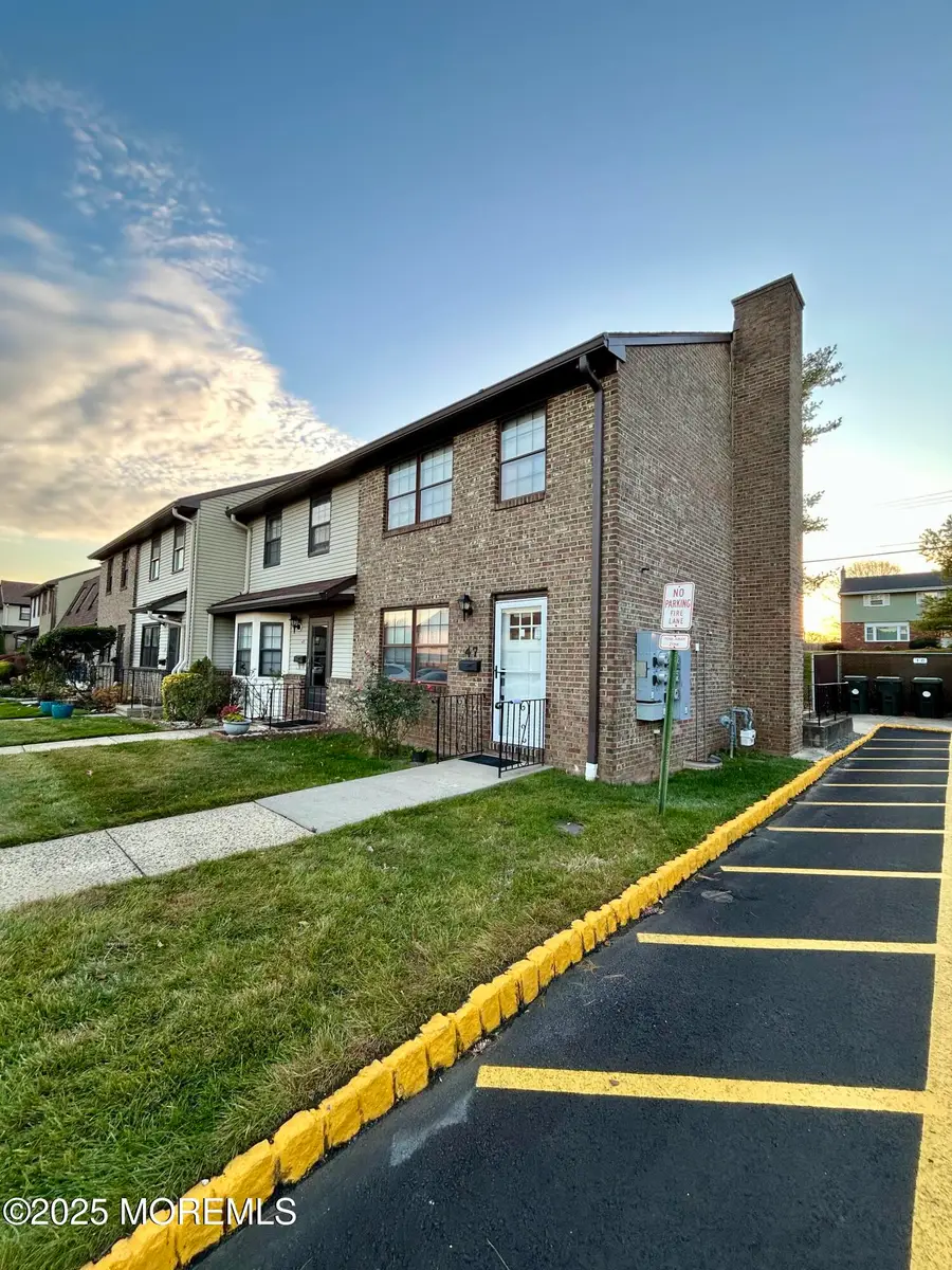 47 Village Green Way, Hazlet, NJ 07730 - Image #3