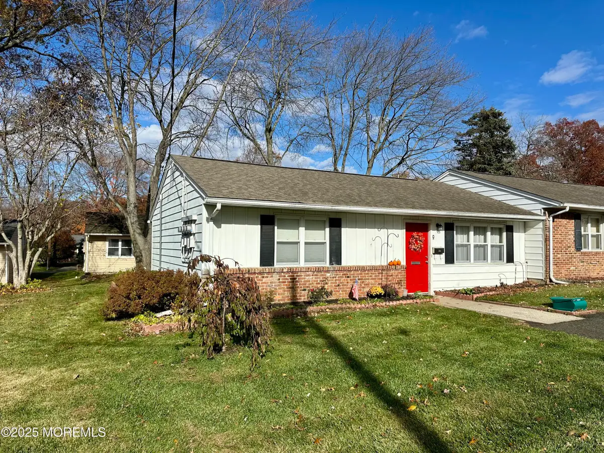 9 Nebraska Drive, Matawan, NJ 07747 - Image #1