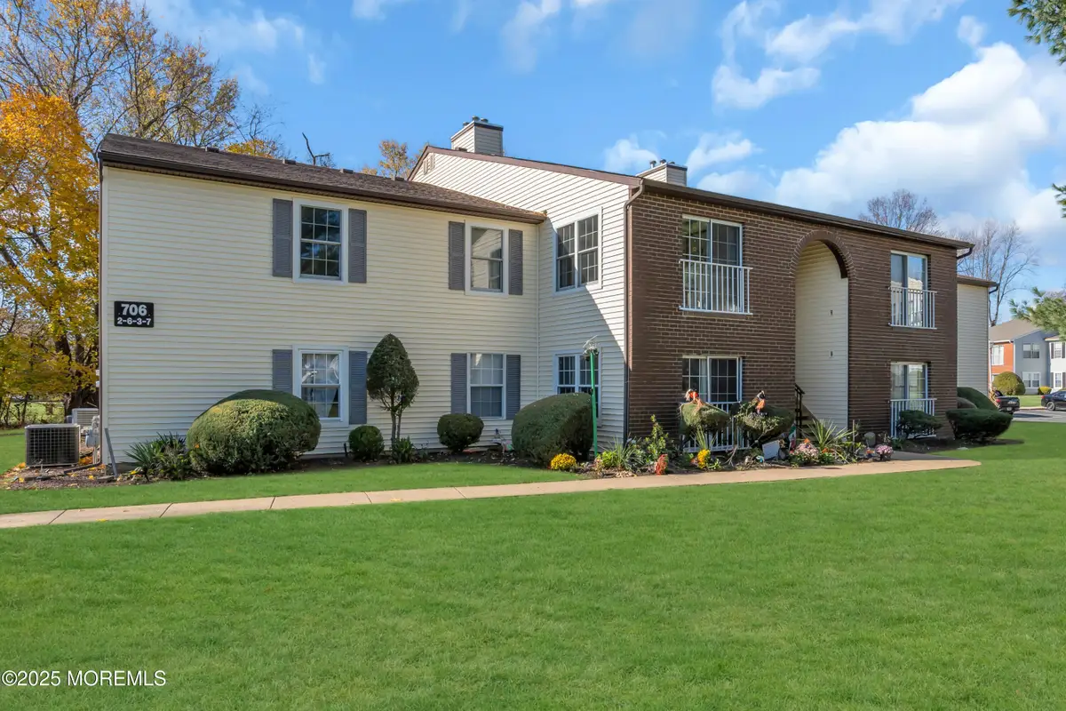 706 Zlotkin Circle #2, Freehold, NJ 07728 - Image #1