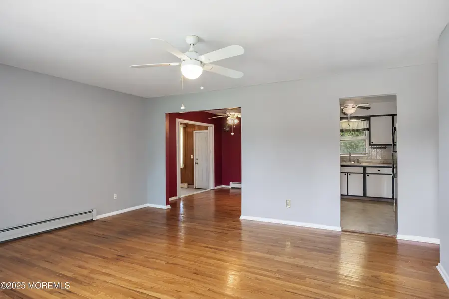 1074 Edgebrook Drive, Toms River, NJ 08757 - Image #3