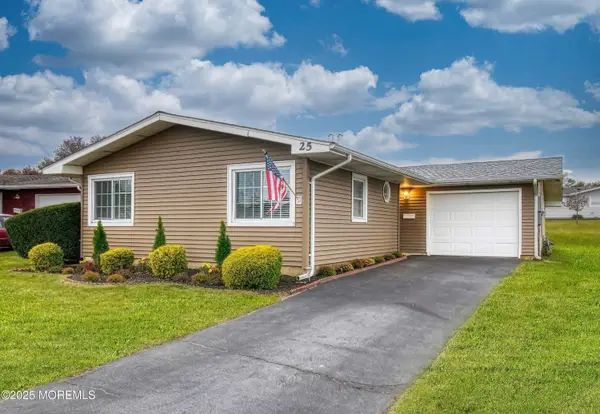 25 Whitman Street, Brick, NJ 08724