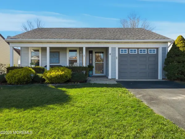 3 Oakham Row, Manchester, NJ 08759