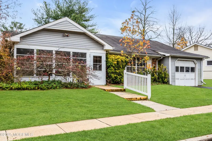 33 Poinsetta Court, Lakewood, NJ 08701 - Image #2