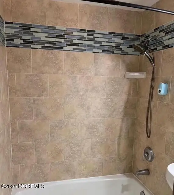 511 Holly Village Lane, Toms River, NJ 08753 - Image #2