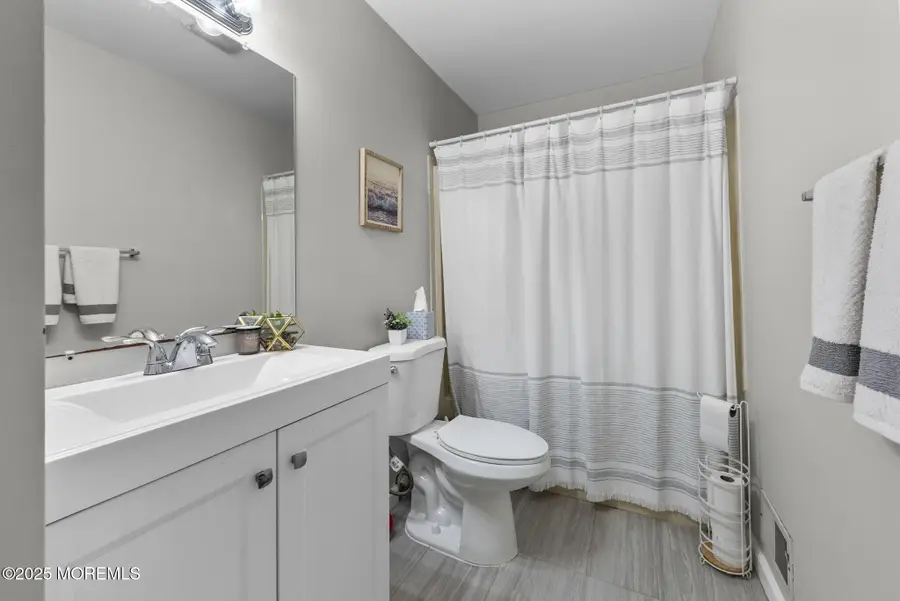 7 Basset Court, Tinton Falls, NJ 07753 - Image #2