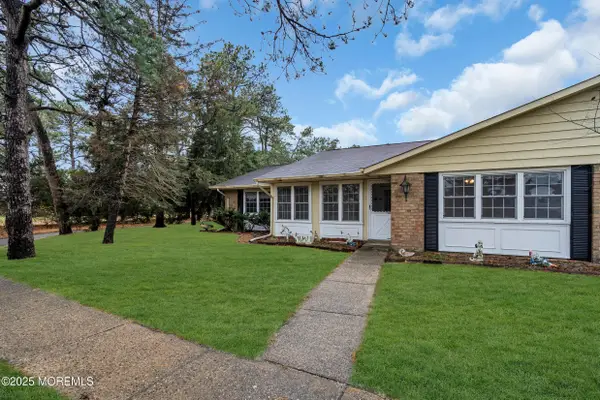 29A Gramercy Lane, Manchester, NJ 08759