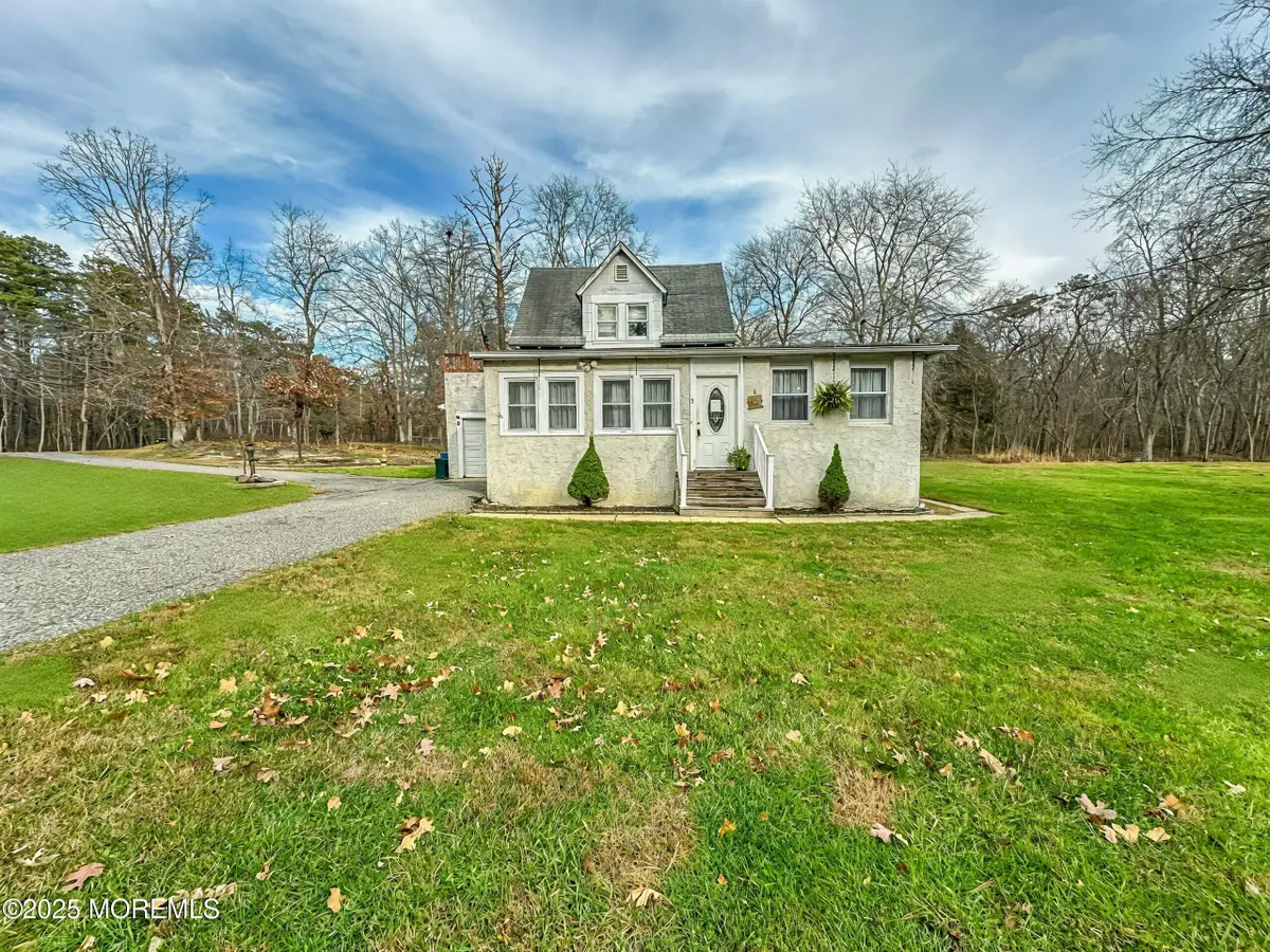 5 Pittenger Pond Road, Freehold, NJ 07728 - Image #1