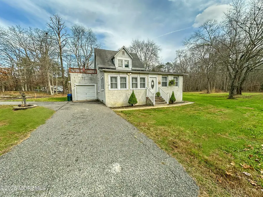 5 Pittenger Pond Road, Freehold, NJ 07728 - Image #2