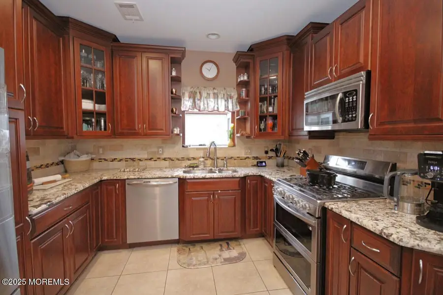 7 Reed Road, Howell, NJ 07731 - Image #3